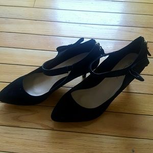 Black Bow Strap Detail Pumps
